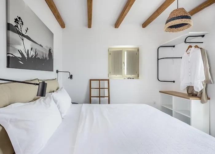 Milos Zen Feriehus Adamantas